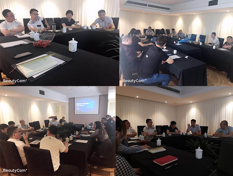 海創(chuàng)經(jīng)銷商會議.jpg 海創(chuàng)環(huán)保集成墻面加盟.jpg