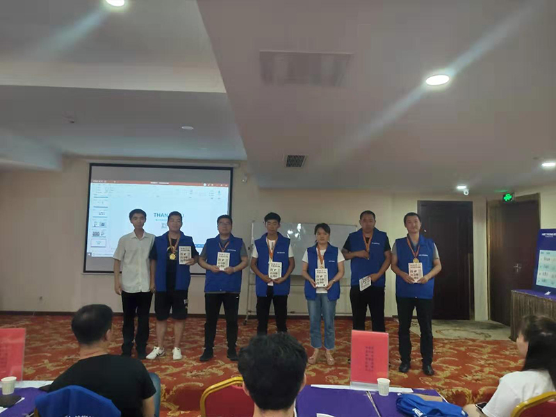 海創(chuàng)商學院培訓.jpg 海創(chuàng)集成墻面.jpg