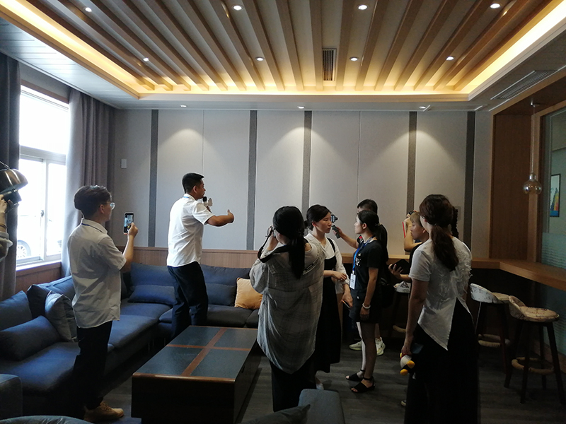 海創(chuàng)集成墻面.jpg 海創(chuàng)集成墻面.jpg