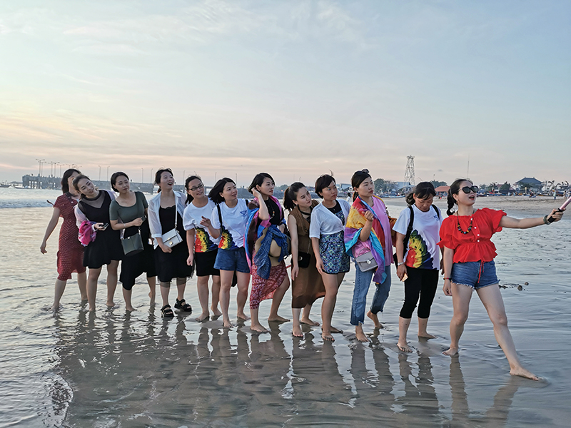 集體 (6).jpg 海創(chuàng)集成墻面.jpg